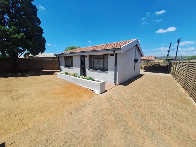 2 Bedroom Property for Sale in Mabopane Unit B North West